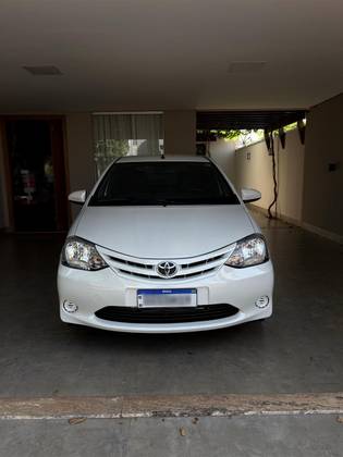 TOYOTA ETIOS 1.5 XS 16V FLEX 4P MANUAL TOYOTA ETIOS 1.5 XS 16V FLEX 4P MANUAL